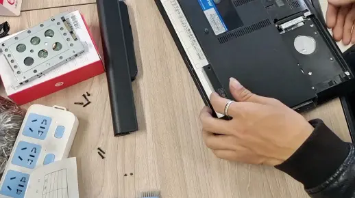 上门修笔记本温度高卡顿，无线掉网，清灰完美解决所有问题