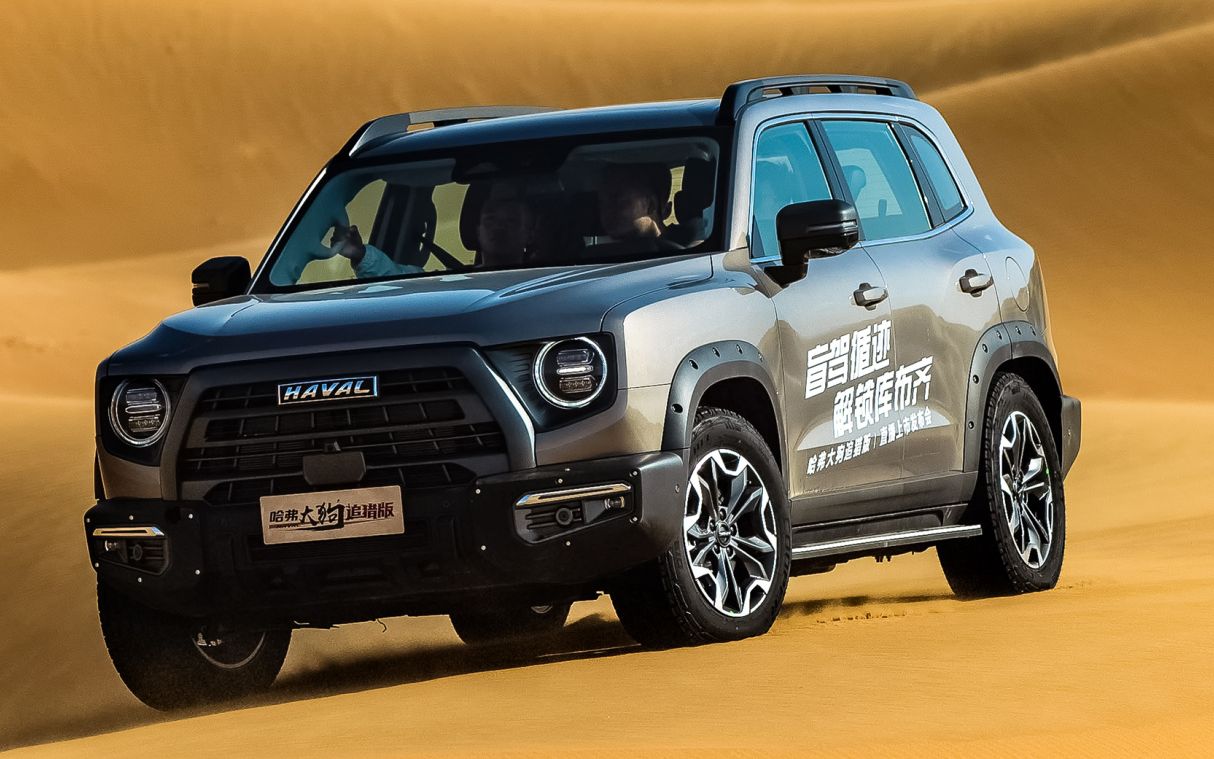 1199万起售配210匹20t四驱后桥差速锁2022款哈弗大狗亮相