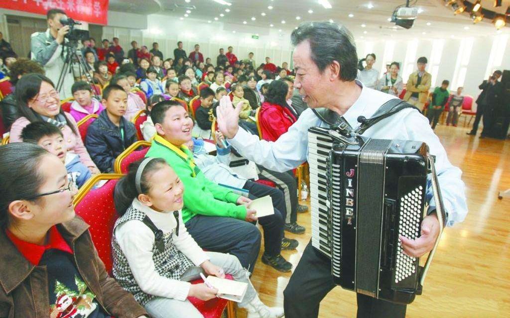 [图]庞中华：一个被书法耽误了的音乐家