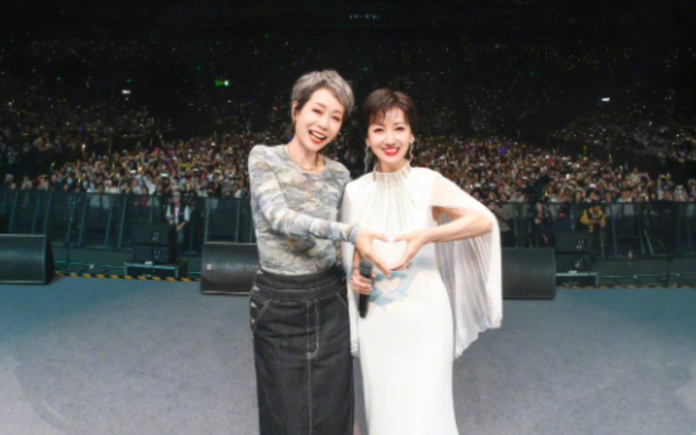 白蛇传30年演唱会:赵雅芝,叶童介绍剧中难忘情节|与观众大合影|有生之