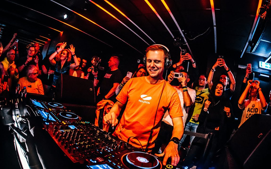 armin van buuren live at a state of trance - reflexion (our