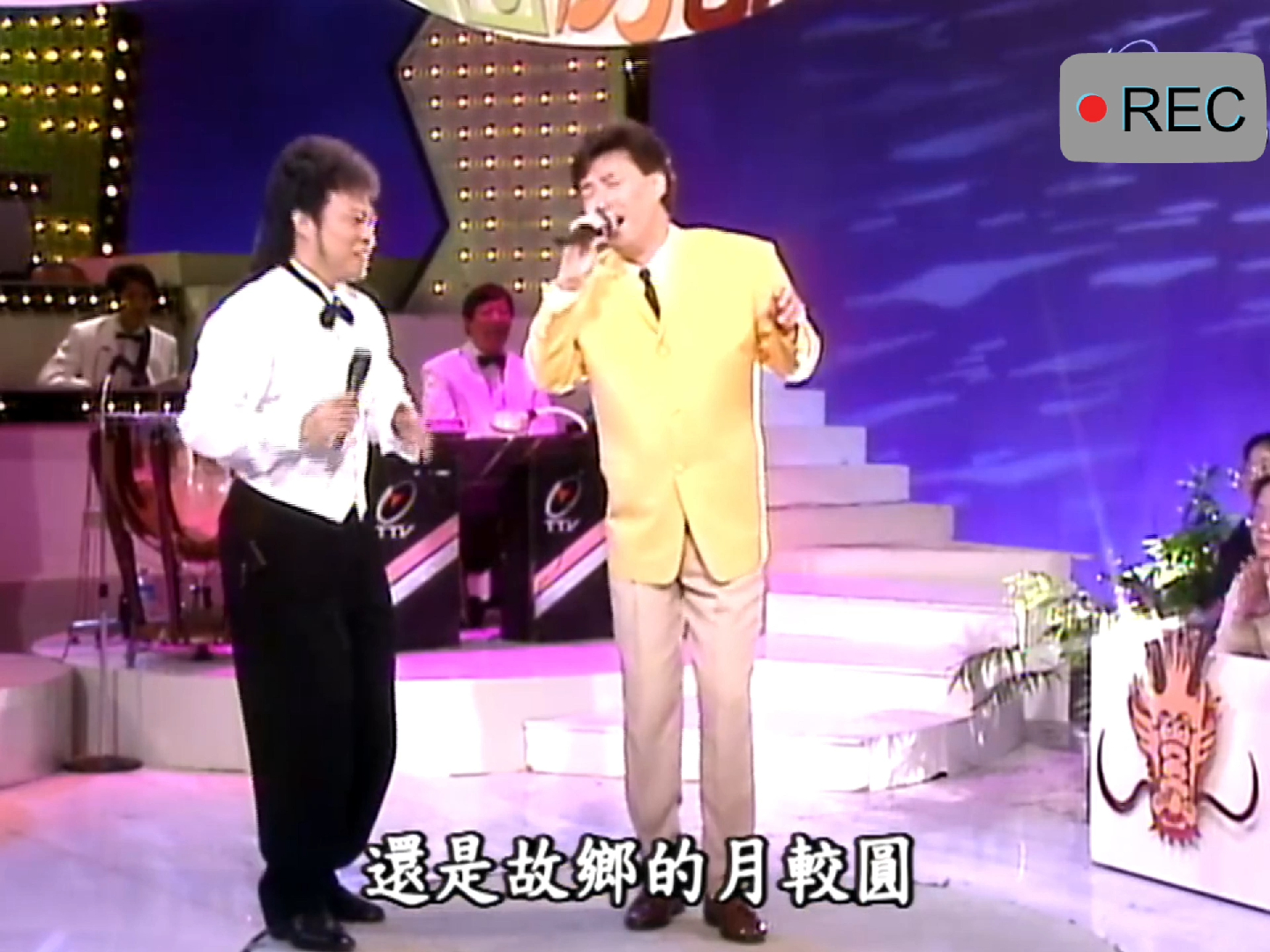 龙兄虎弟搞笑片段:费玉清模仿余天颇有心得,现场模仿《回乡的我》