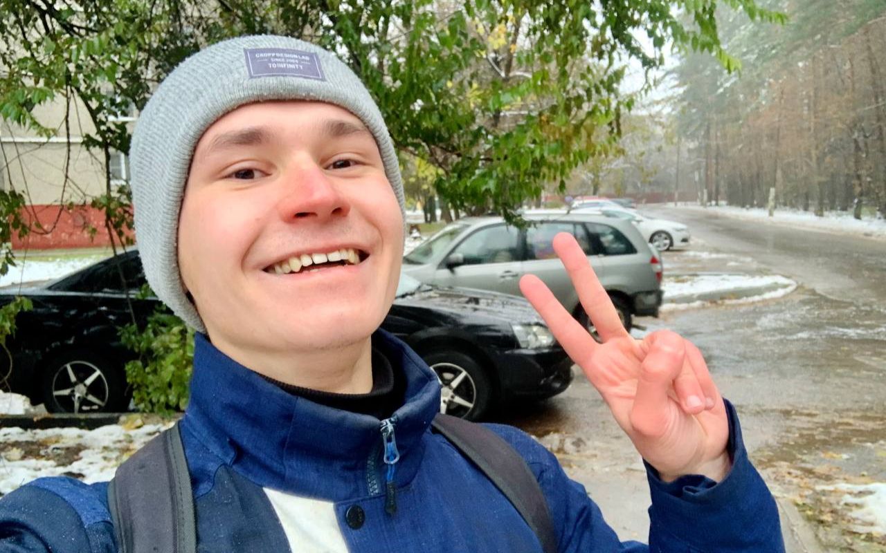 俄罗斯男子11分钟学会中文 || 你想堆雪人吗?