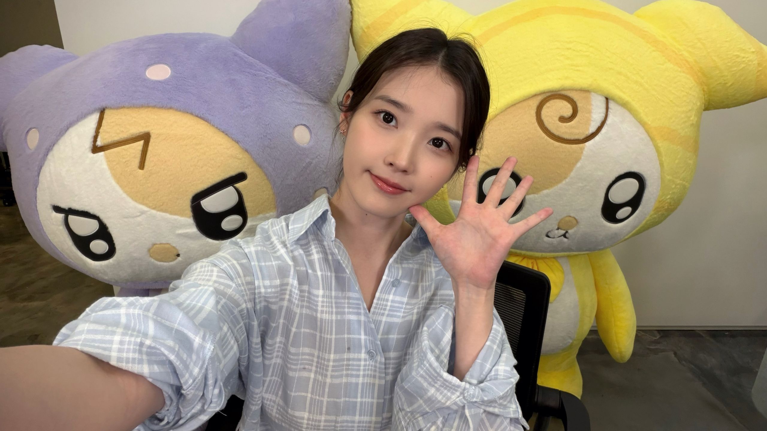 【IU】260808 IU berriz直播