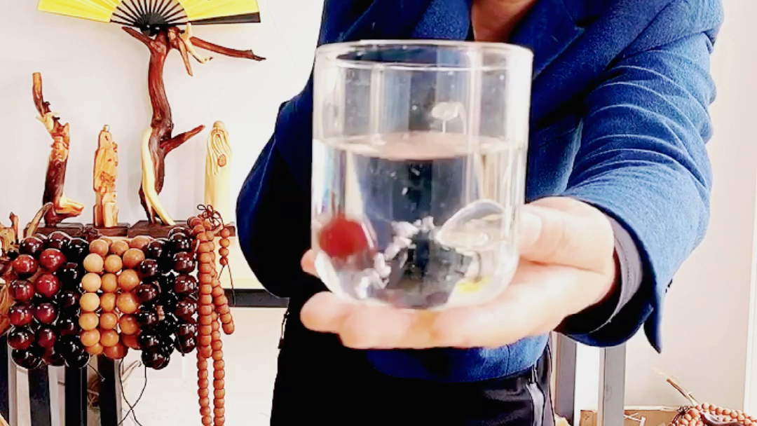 取一杯天上水,看珠珠能不能沉水