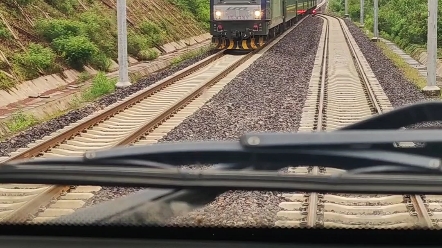 [图]老中铁路普速列车