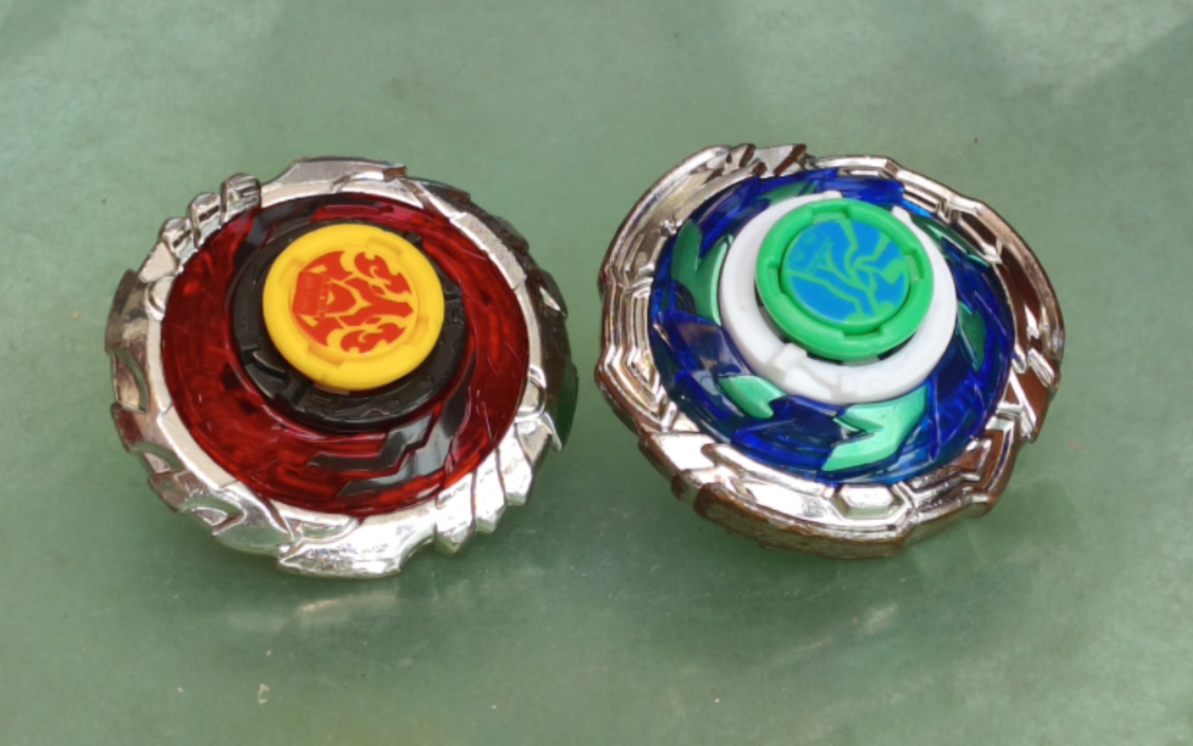 烈风圣翼vs赤练狂刀