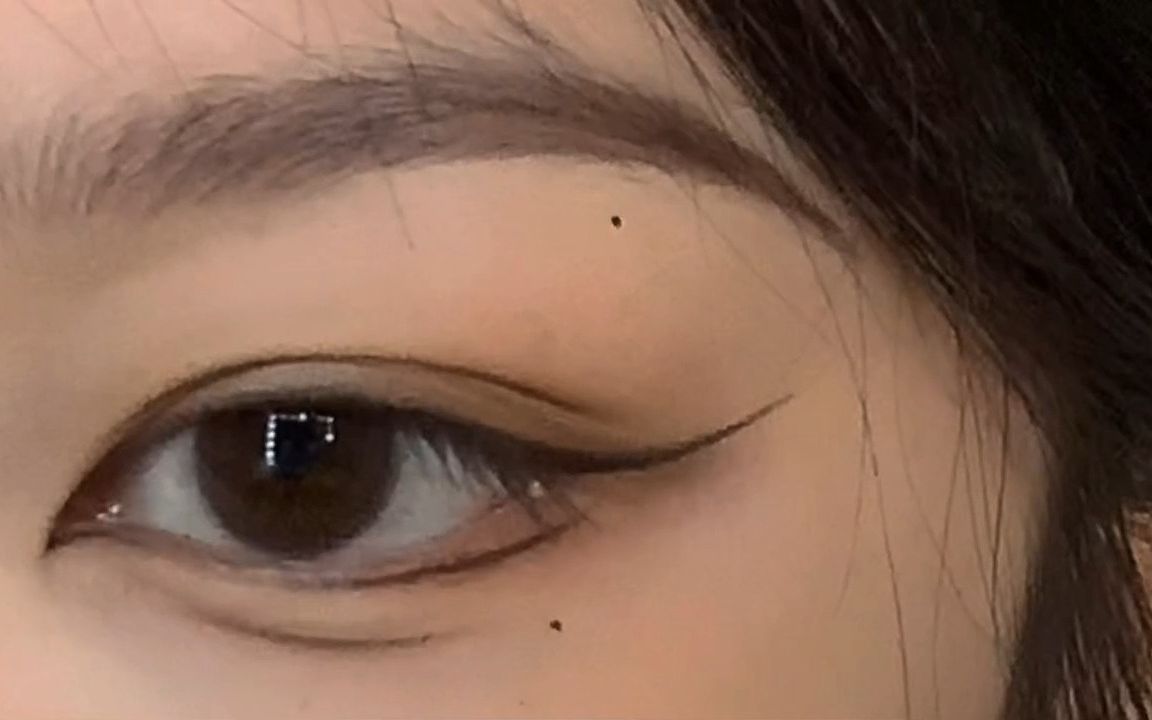 慢动作画狐狸眼线,简单又好看