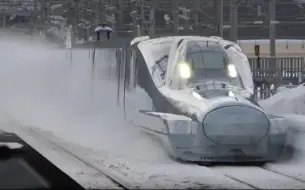 Video herunterladen: 北海道・東北新幹線 ALFA-X 冬季日中試運転 高速通過・発着映像 ALFA-X Shinkansen winter daytime test run