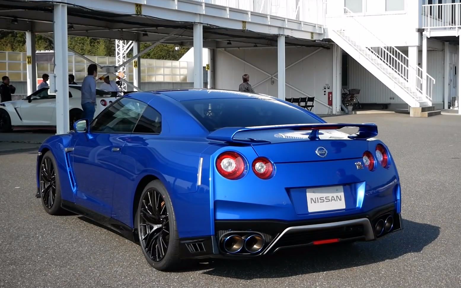 详细测试2020款日产gt-r(r35)~昔日战神不知何时换代~_哔哩哔哩_bili