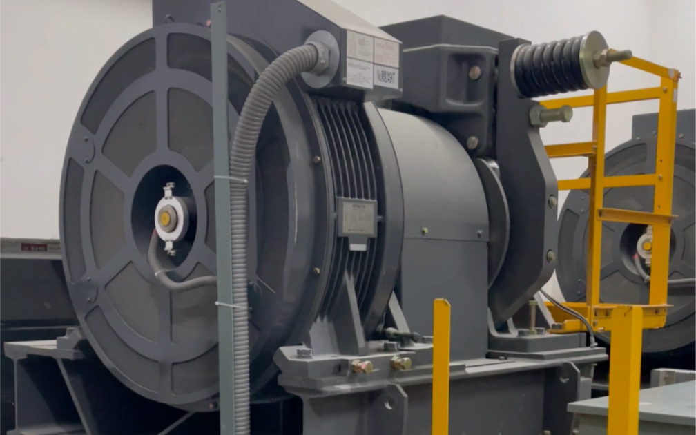 中电长城大厦b座(南塔)的日立uvf电梯曳引机