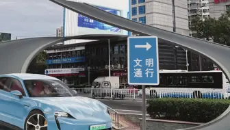论爬坡能力还得是电动汽车