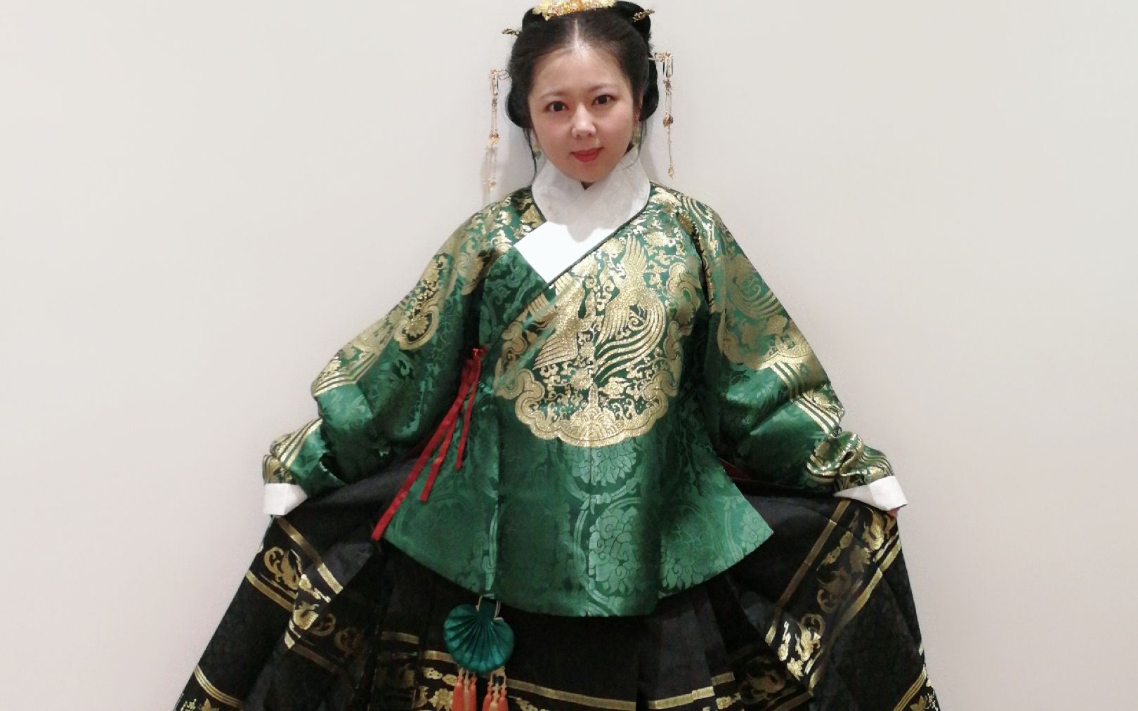 [汉服开箱/试穿]明华堂 绿翔凤云肩织金(有小彩蛋)_哔哩哔哩_bilibili