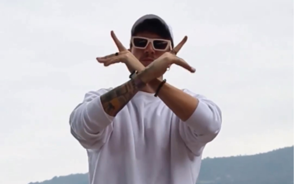 最酷的仔跳最酷的埃及手