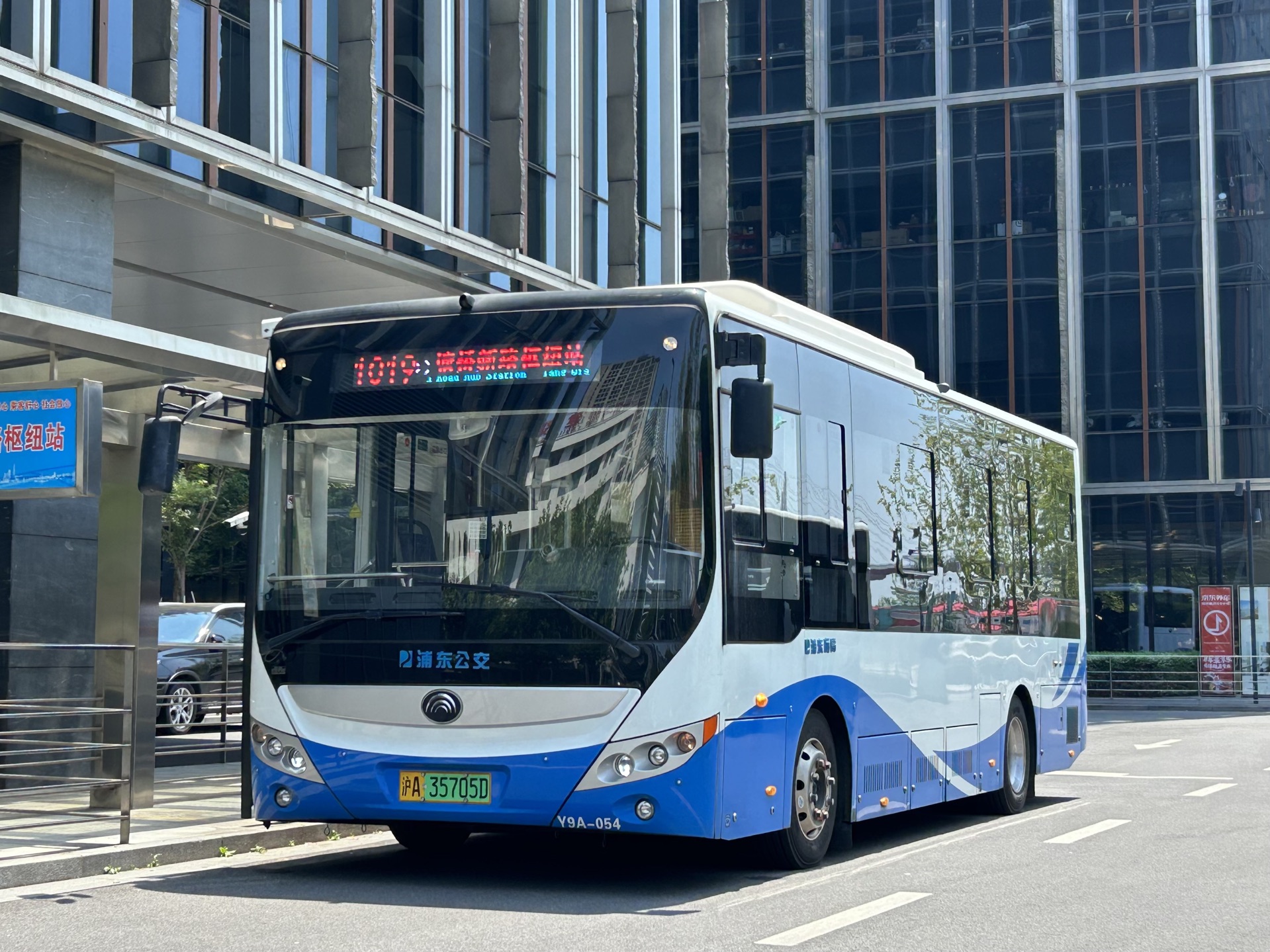 上海公交 浦东杨高 一分公司 1019路 塘桥新路枢纽站往塘桥新路枢纽站