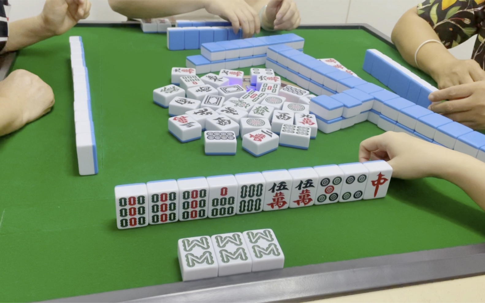 豪哥哥打红中麻将:推荐一首歌