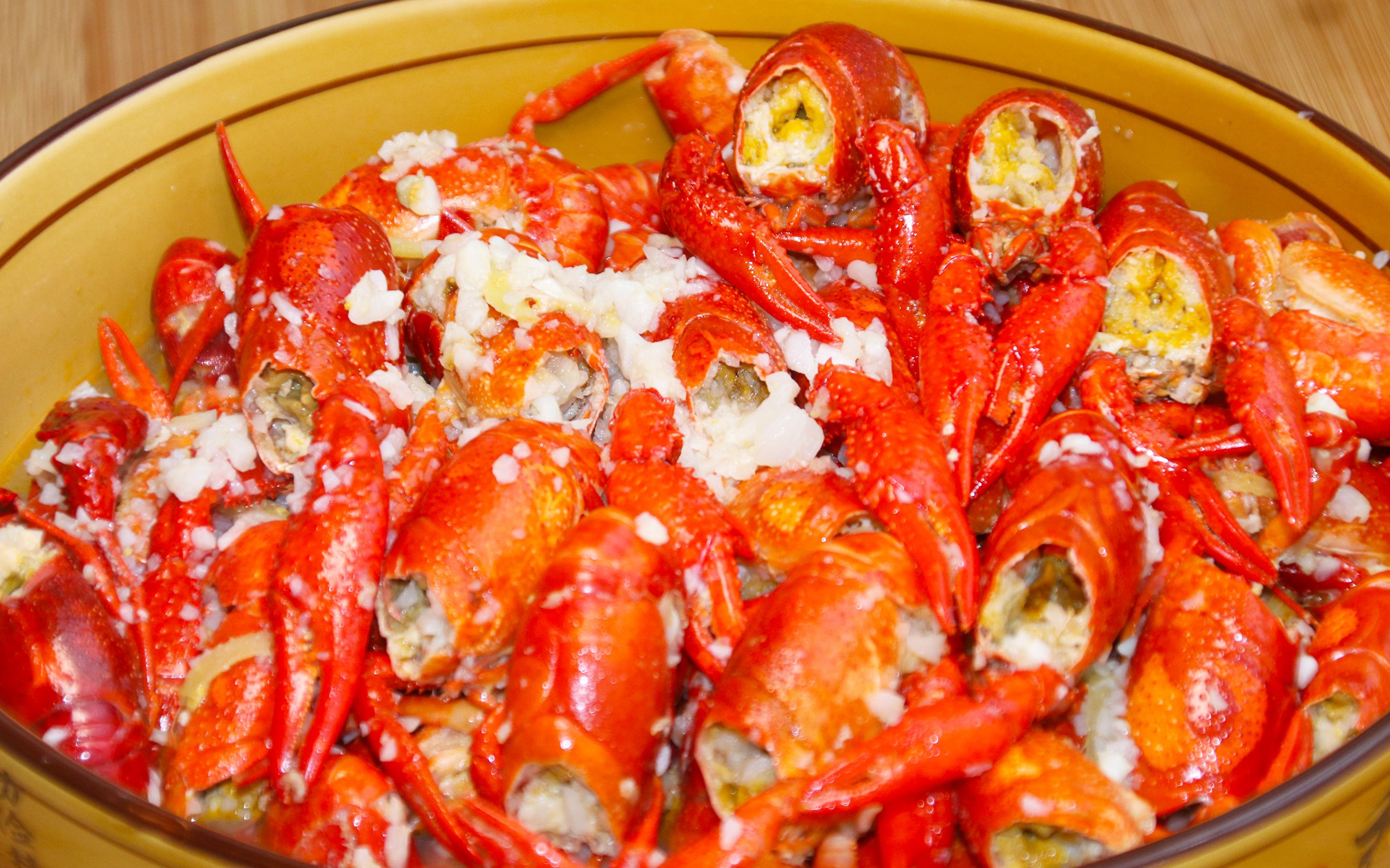 蒜蓉龙虾新吃法,这种做法还是第一次见,一次做3斤连汤汁都不剩