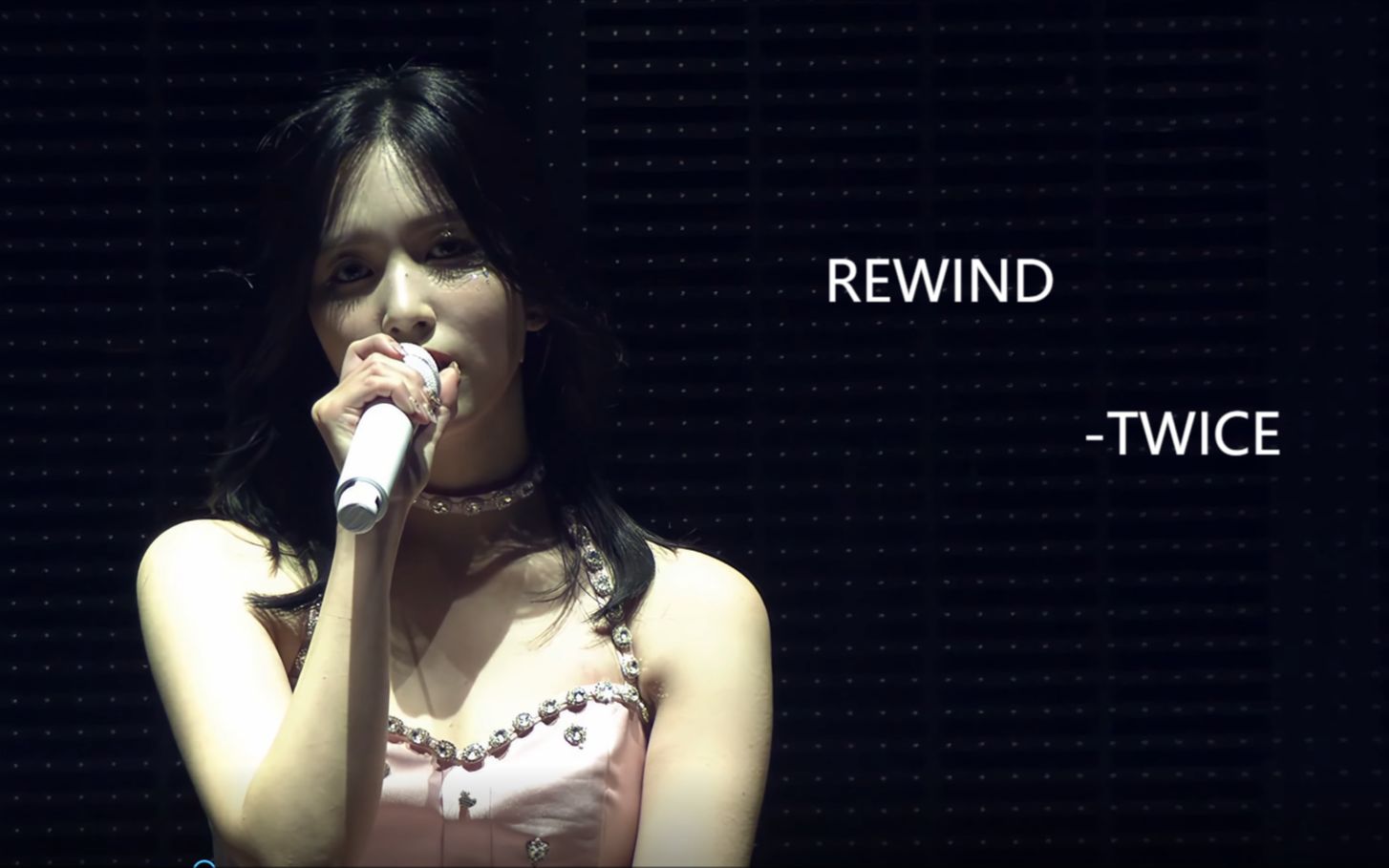 [图][中韩歌词]TWICE最emo的情歌《REWIND》（4K 60帧）