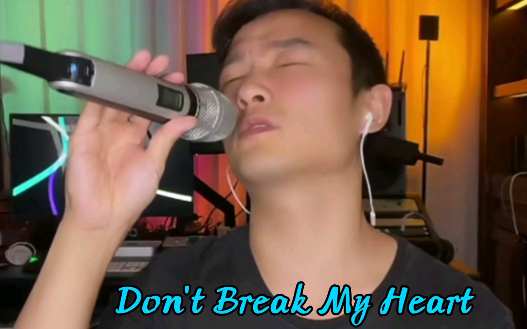 [图]【曾一鸣】Don't Break My Heart（别伤我心）【直播现场】Cover黑豹乐队，第一次演唱窦唯作品！