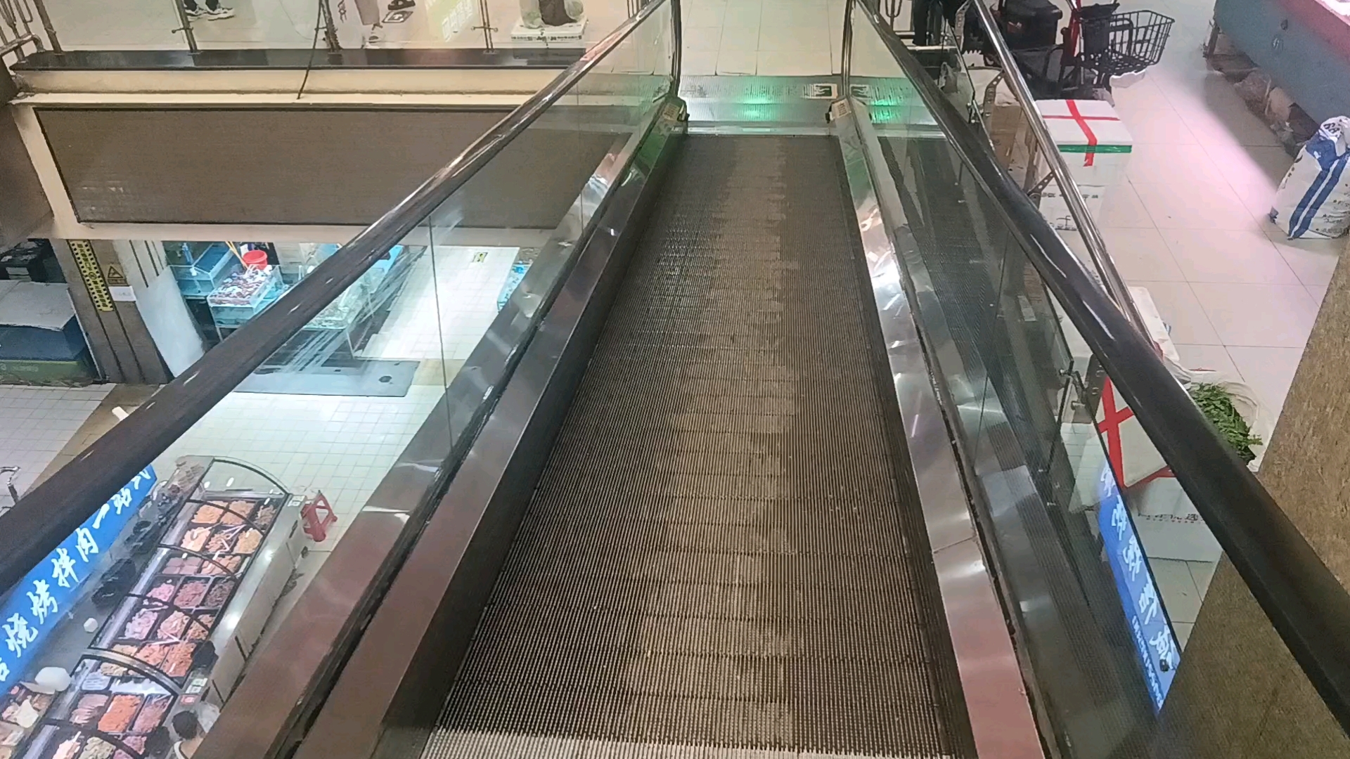 【m82&m83】还未改造的迅达扶梯&自动人行道,in时代时装购物中心