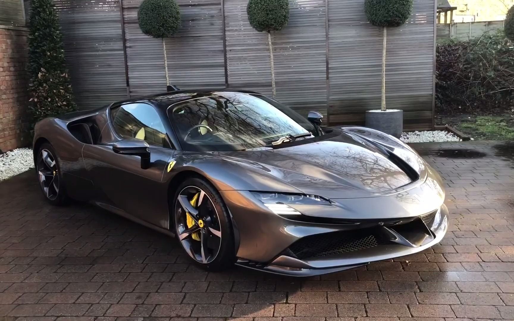 2020款法拉利sf90 stradale