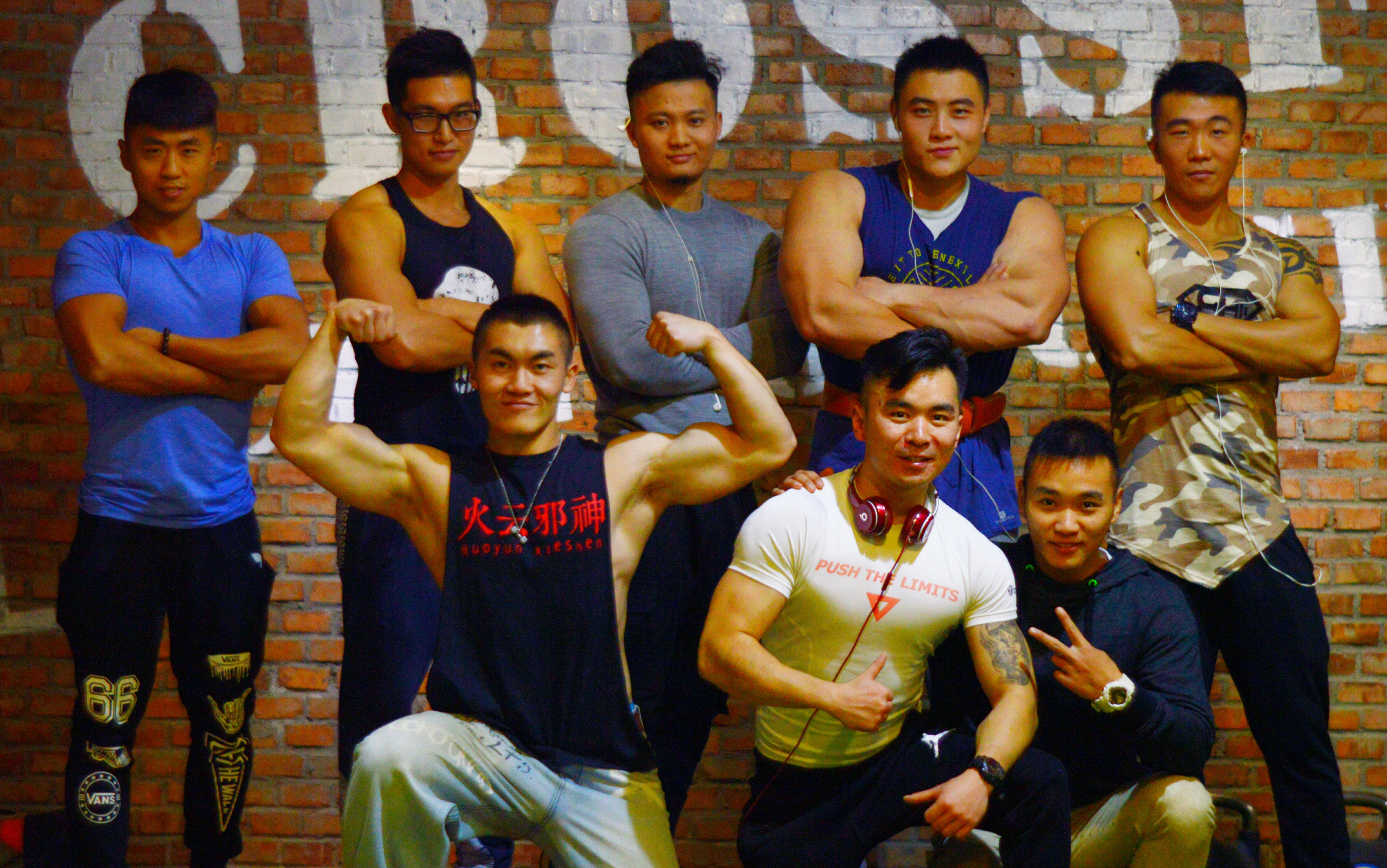 如果你健身坚持不下去,你可能是缺少一群热爱撸铁的好肌友!