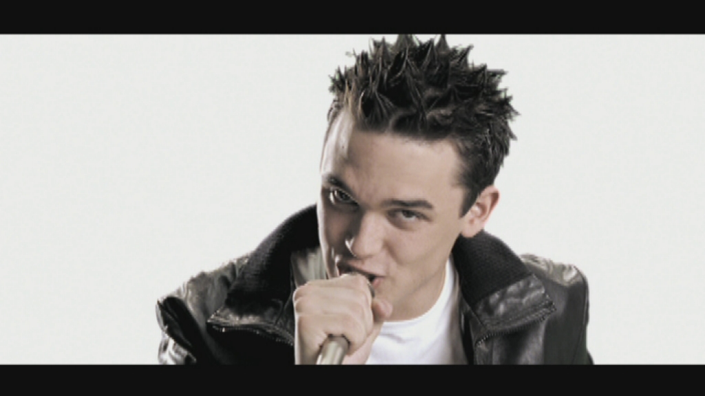 [图]Suspicious Minds (Video) - Gareth Gates