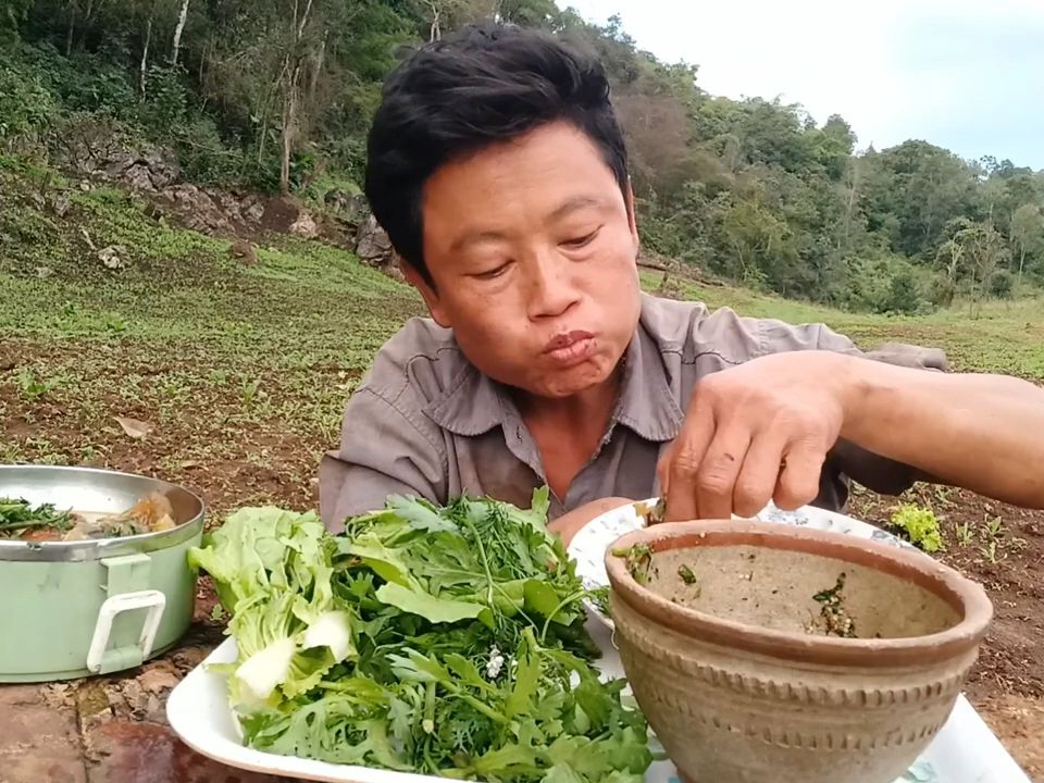 汤姆泰吃水牛皮咖喱,豆咖喱酱,新鲜蔬菜,非常美味哔哩哔哩bilibili