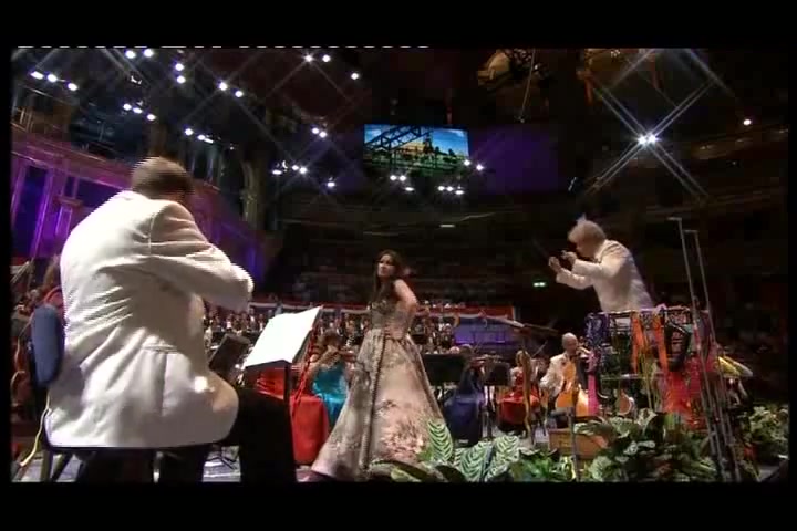 [图]【歌剧选段】 安娜 内特里布科（Anna Netrebko） - Meine Lippen sie Kussen so heiss