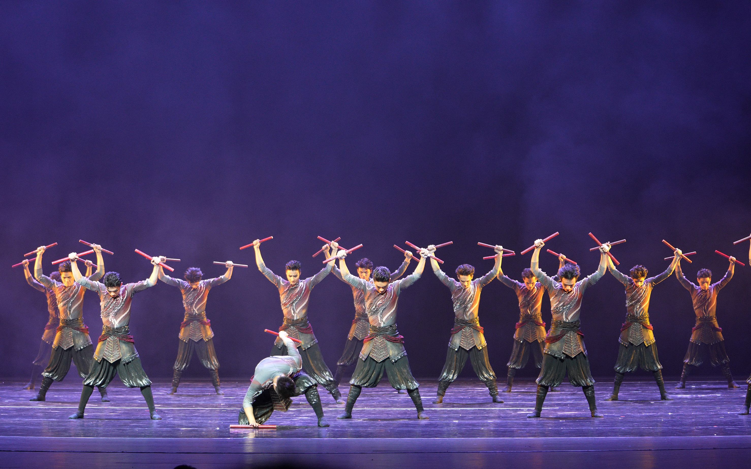 [图]第七届岭南舞蹈大赛群舞《不屈》【星海音乐学院舞蹈学院】