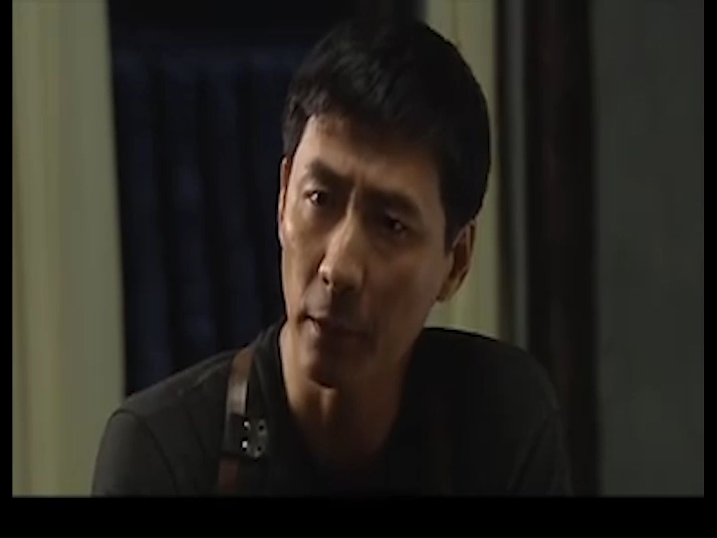 燕双鹰:对付敌人最好的方式是让他们感到恐惧