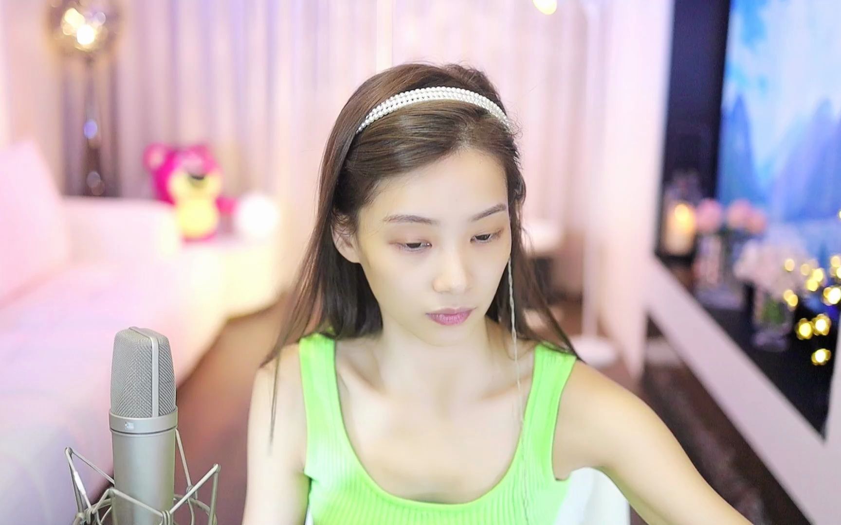 舒芯d 2023-08-17 22-00-59