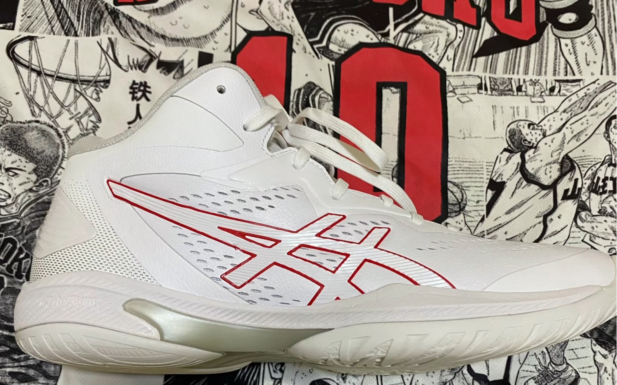 亚瑟士v15测评,三井篮球鞋!