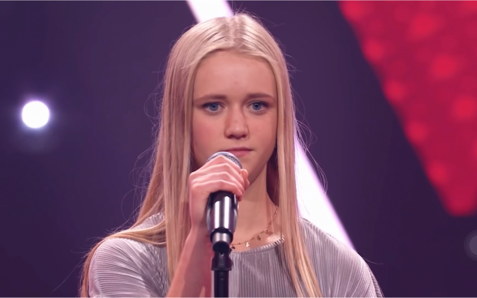 【比利时好声音】justine |bad romance|lady gaga|blind auditions