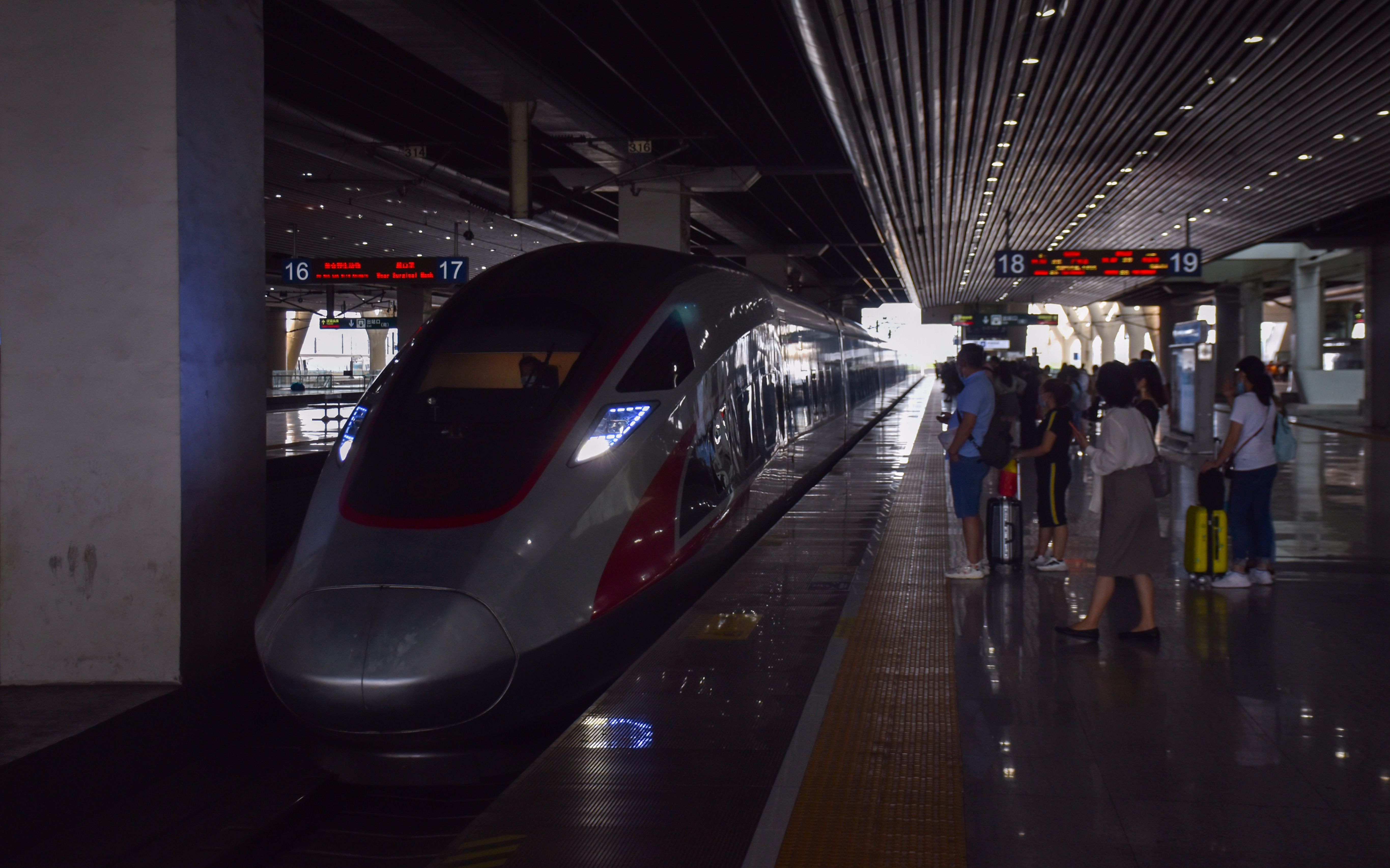 广州高铁站照片图片