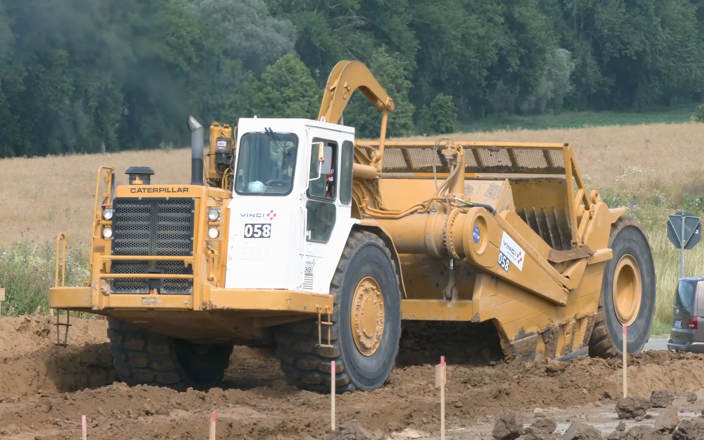 CAT D10T2推土机631E铲运车施工哔哩哔哩bilibili