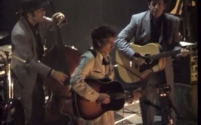 [图]Bob Dylan - My Back Pages (Live 2003)