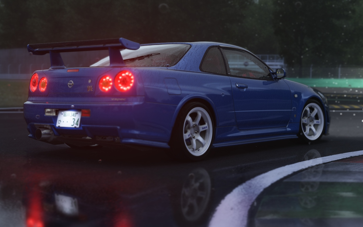 【赛车】尼桑r34雨天赛道测试