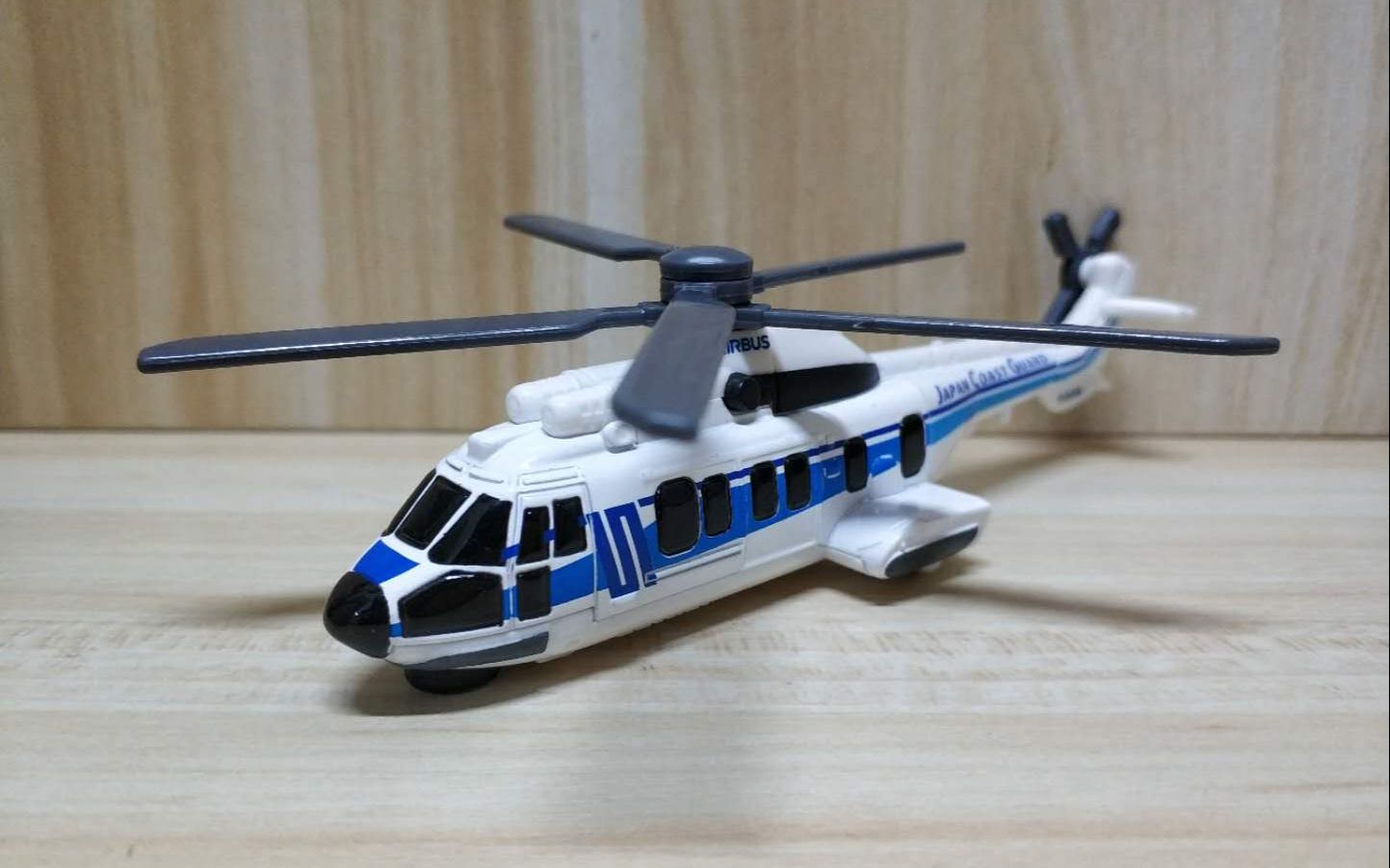 活动作品多美卡137日本海上保安厅超级美洲豹h225直升机