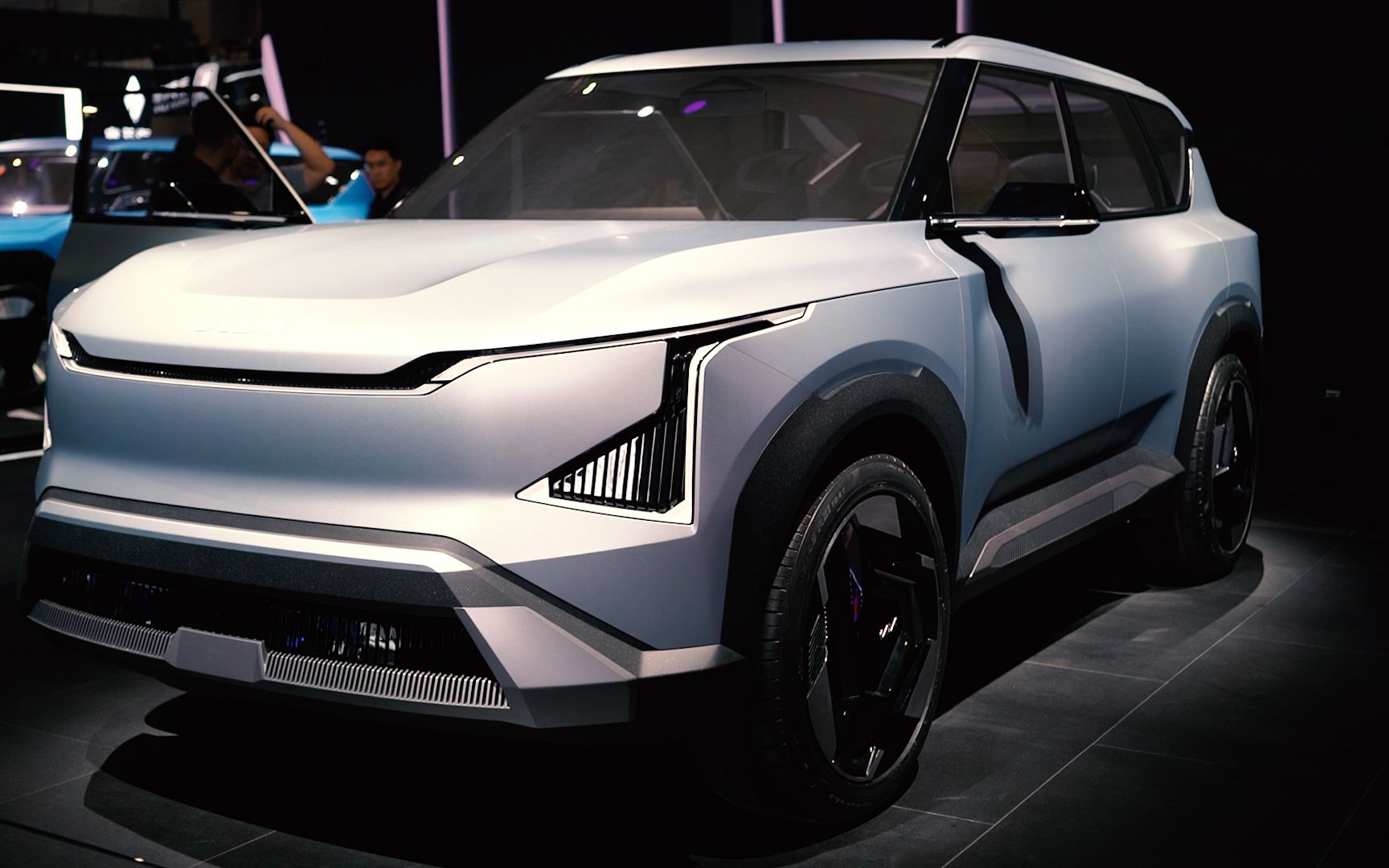 简约风格 全新起亚ev5概念车实拍