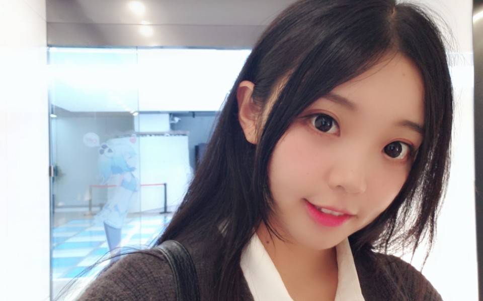 活动  【欣小萌】去b站的路上在做什么?