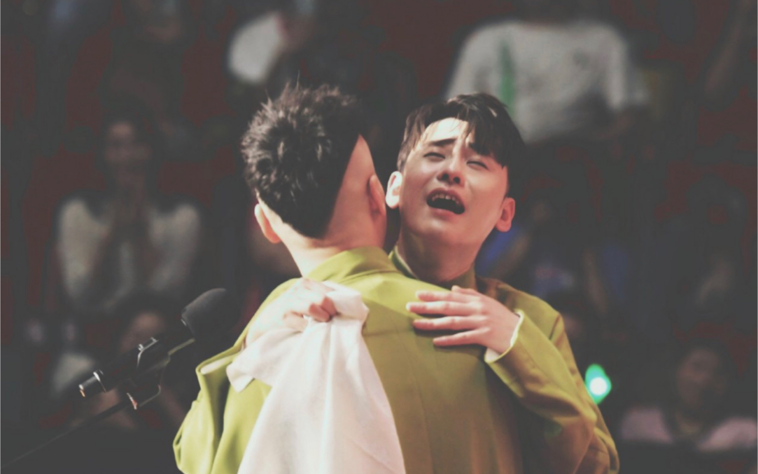 【九辫儿】经不起慢放的拥抱_哔哩哔哩_bilibili