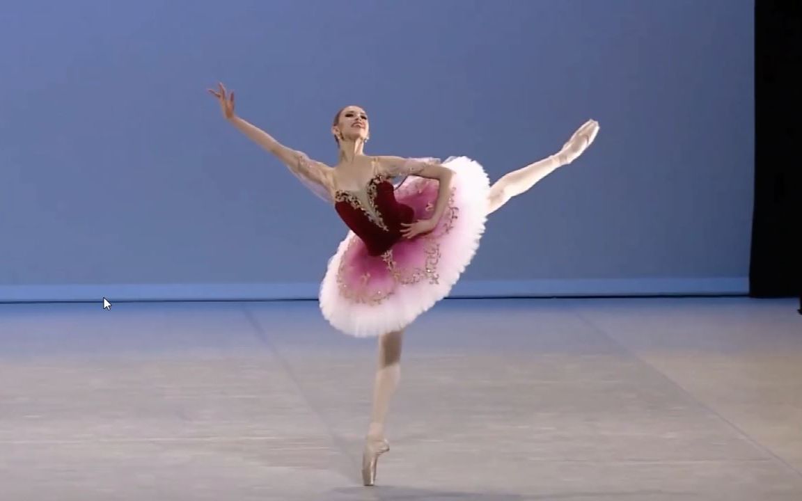 芭蕾《帕基塔》女变奏 aviva gelfer-mündl,16岁,洛桑2018奖学金获得