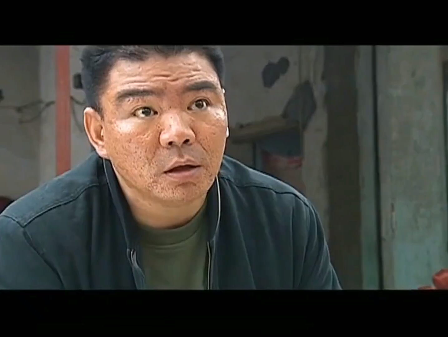 强子买瓜遇到硬碴疤哥非让做外科手术才罢休