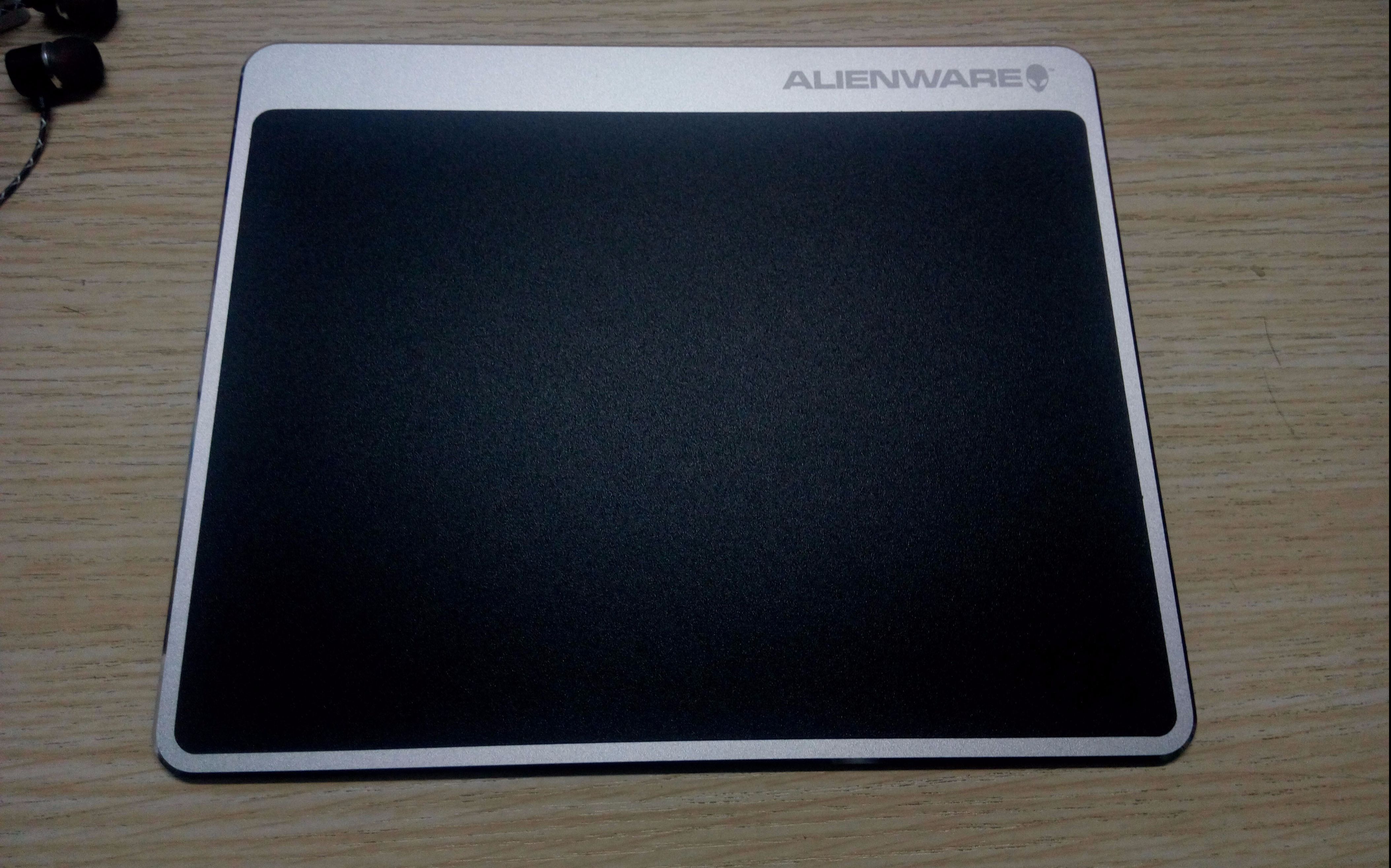 【29.9元轻松为自己增加信仰】外星人鼠标垫究竟怎样?