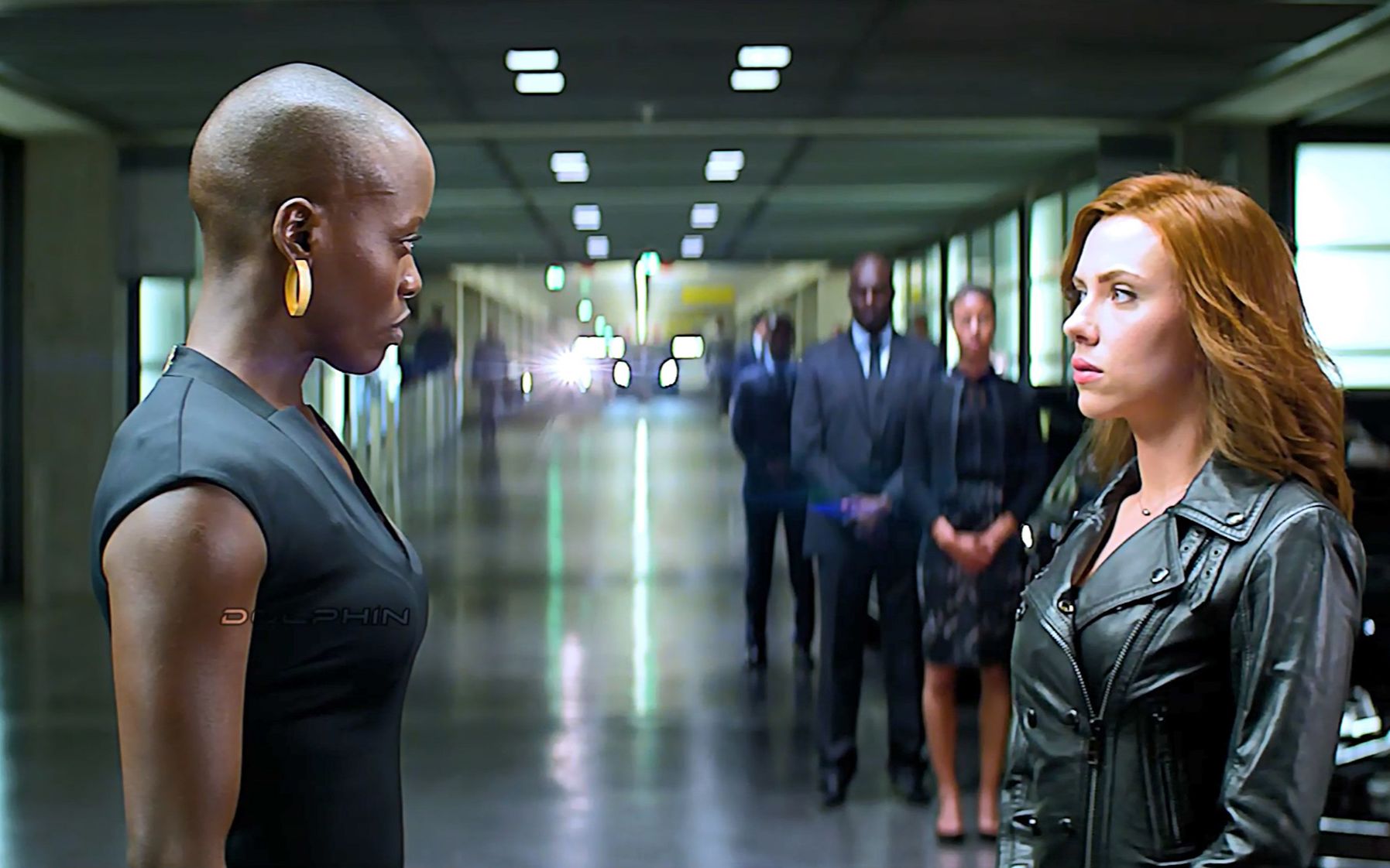 朵拉护卫队:老娘想在哪里管辖,就在哪里管辖!"枪,真原始!