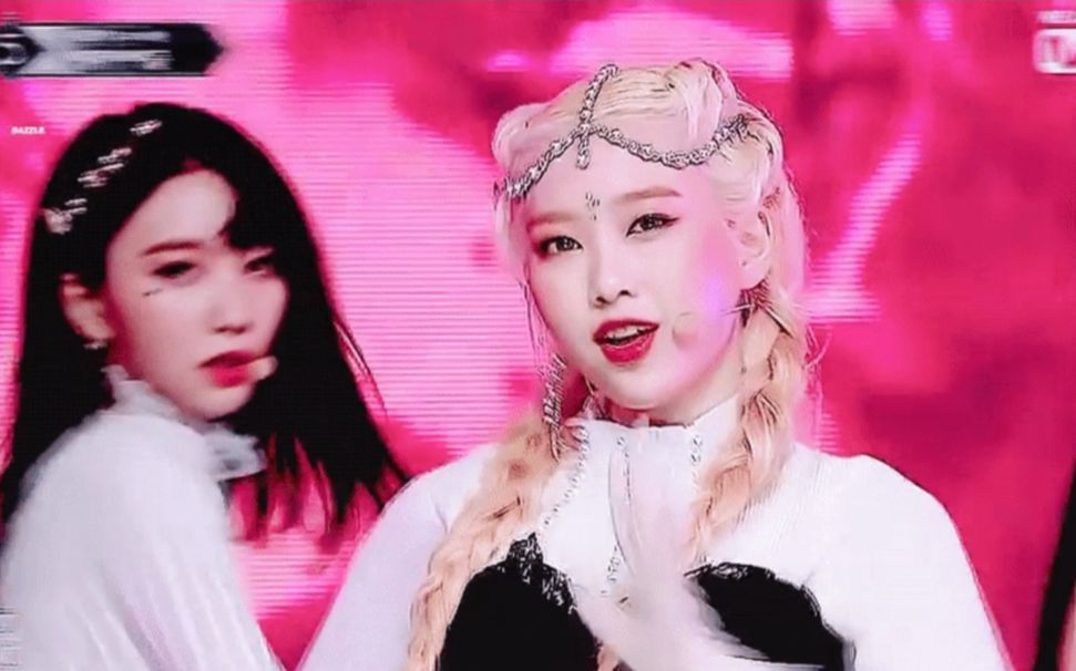 中字实力唱功太惊艳ohmygirlguerillaqueendom女团大战总决赛最终舞台