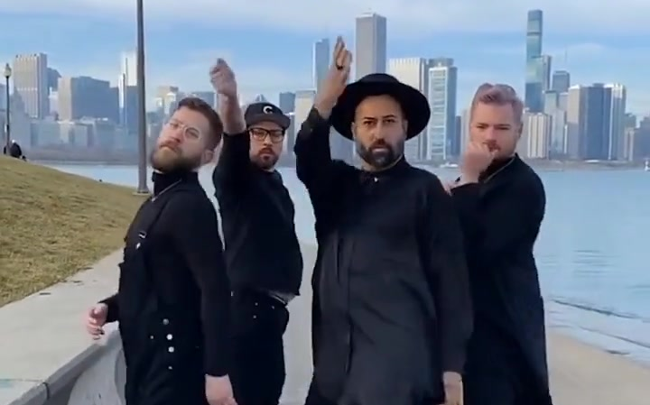 男人就得有个爷们样,巴掌宽的护心毛,让它随风飘起来_哔哩哔哩 (゜-゜