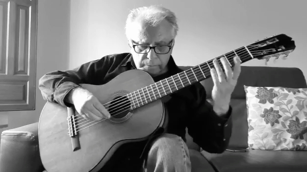 [图]5. Bourrée I/II Suite for Cello Solo No.3 in C, BWV 1009 - Guitar by Pepe Romero