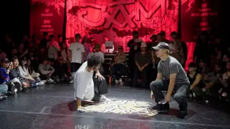 Télécharger la video: Alex The Cage vs Kirin @2024 Style One Jam Hiphop Top16